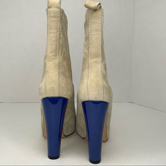 CARVEN high heel‎ suede booties. - Picture 9 of 12